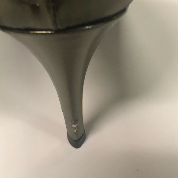 Yves Saint Laurent metallic pumps - Picture 6 of 8